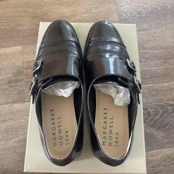 MARGARET HOWELL 블랙 로퍼 23cm