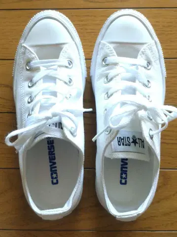 CONVERSE ALL STAR 화이트 로우컷 스니커즈 23cm