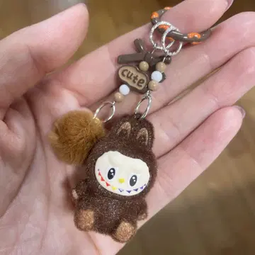 러브부 Labubu 키링 브라운 엄청난 인기, 소량 남음