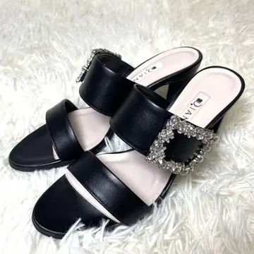 [컨디션 최상] 다이애나 비쥬 버클 가죽 블랙 뮬 23.5cm