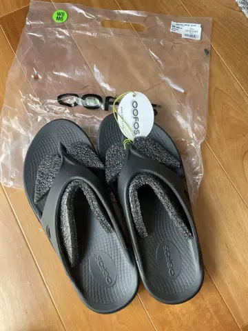 [시착만 한 상품] OOFOS 샌들 우포스 25cm