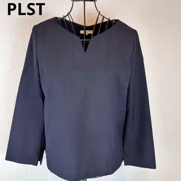 PLST 플라스테 M 네이비 V넥 두꺼운 긴팔 상의 신축성 있음 멋짐