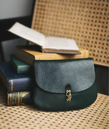 LONA NOUVEAU pouch 브리티쉬 그린 M 사이즈