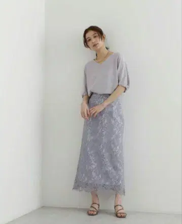 내추럴 뷰티 베이직 러셀 레이스 스커트 세미 타이트 M