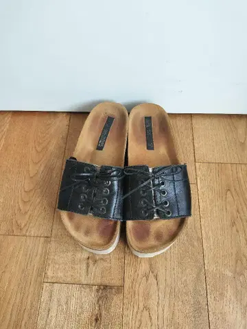 ZARA 자라 통굽 레이스업 샌들
