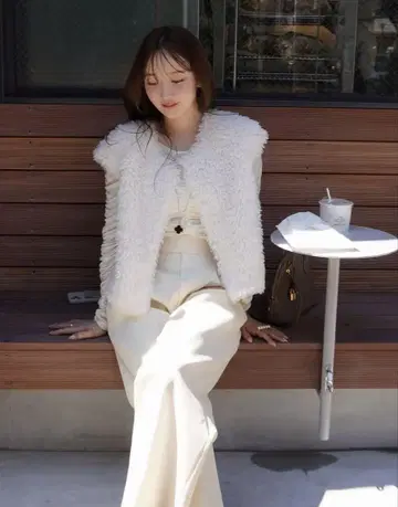 hyeon 퍼 베스트 화이트