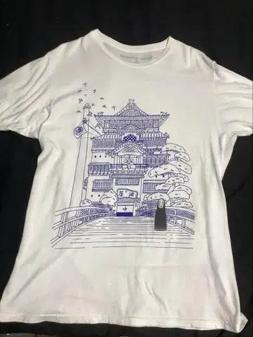SPIRITED AWAY 센과 치히로의 행방불명 티셔츠