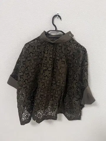 sacai 자수 레이스 셔츠