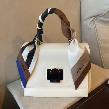 FURLA 백(에마)과 방도의 세트