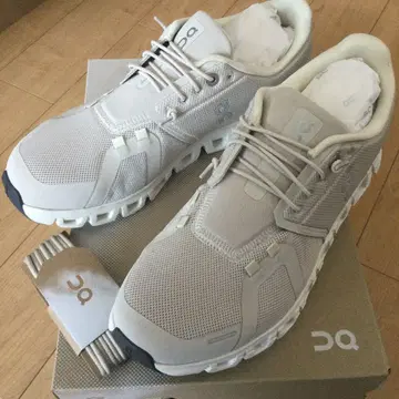 가격 인하! 온 클라우드 6 남성용 스니커즈