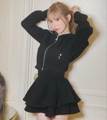 미셸 마카롱 프릴 스커트 셋업 상의만 [ XS ]