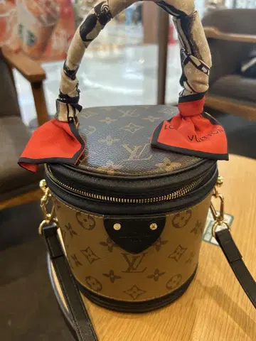 모노그램 숄더백