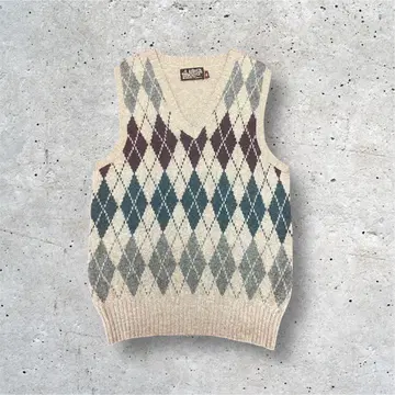 NEWCASTLE KNITS 아가일 베스트 M