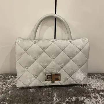 포멀 대응 OK! 서브 백 포함 고급 BAG 실버