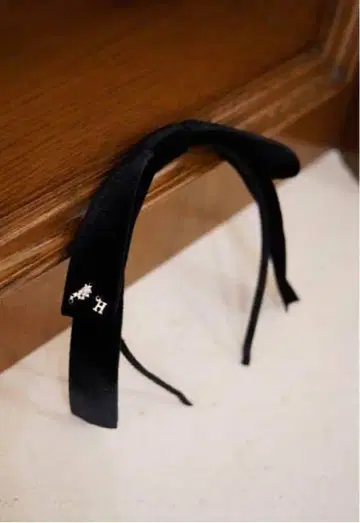 Herlipto 벨루어 리본 헤어밴드