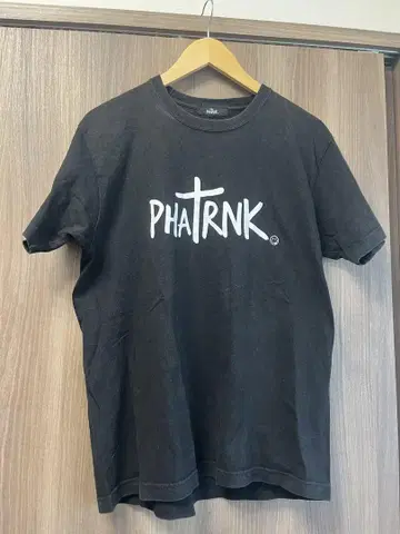 PHATRNK 블랙 티셔츠 남성 패션