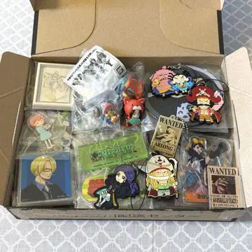 ONE PIECE 굿즈 묶음 판매
