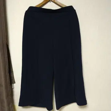 깔끔한 실루엣 네이비 와이드 팬츠