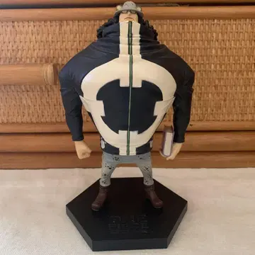 원피스 one piece 바솔로뮤 쿠마 피규어