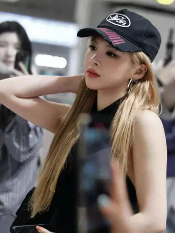 BAD BLOOD 블랙 야구 모자