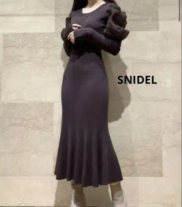 SNIDEL 도킹 머메이드 퍼프 슬리브 니트 원피스