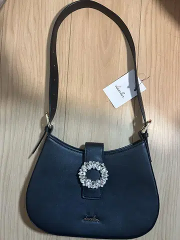 택 포함 새상품 다즐린 블랙 숄더백