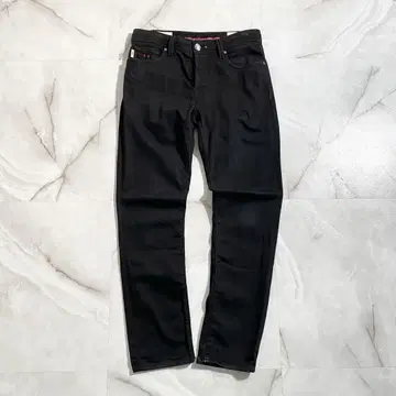 17451 트라마로사 LEONARDO 슬림 핏 블랙 데님 W32