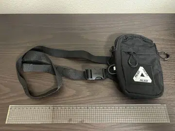PALACE 숄더 파우치
