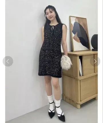 LILY BROWN 페더 비쥬 미니 니트 원피스