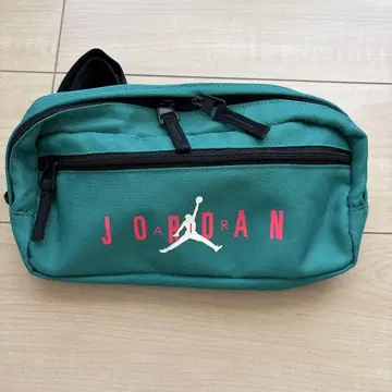 Jordan 바디백 그린 컬러 로고