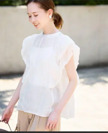 라미 프릴 핀턱 블라우스
