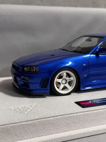아이돌론 1/18 GT-R R34 S-tune 베이사이드 블루 완성품