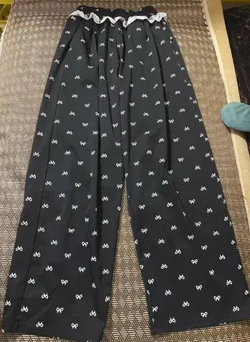 리본 무늬 블랙 팬츠 허리밴딩 레이스