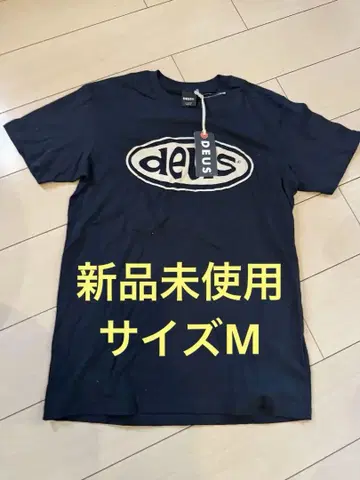 DEUS 블랙 티셔츠 레귤러 핏 M 미사용 새상품