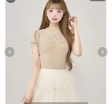 Darich 팬시 비즈 DD 로고 니트탑 (베이지)