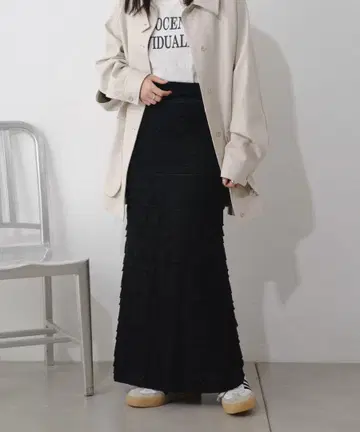 컷 프릴 I라인 스커트
