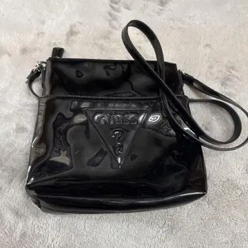GUESS 숄더백