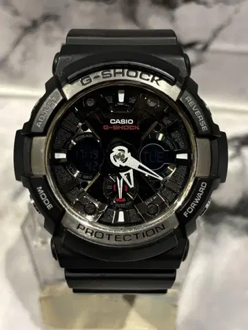 CASIO G-SHOCK GA-200