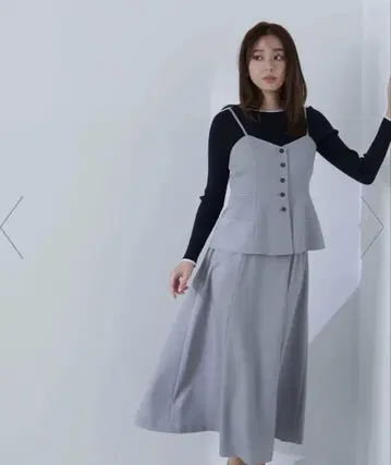 가을 컬러 뷔스티에 셋업 스커트