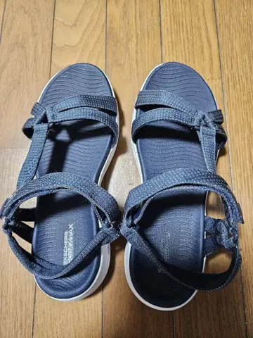 스케쳐스 샌들 25cm 네이비