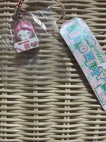 고토치 키티 스트랩 복숭아