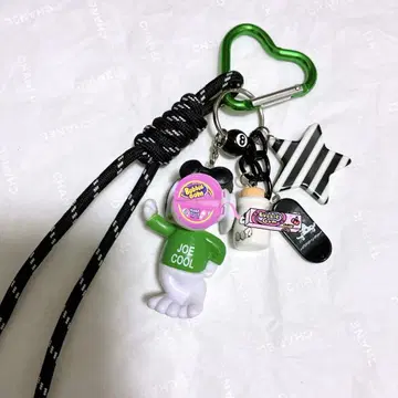 주렁주렁 키링 파라코드