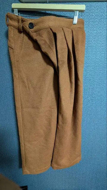 오렌지 플리츠 와이드 팬츠
