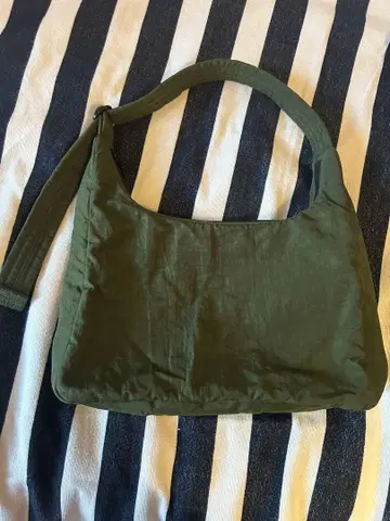 baggu 올리브 그린 숄더백