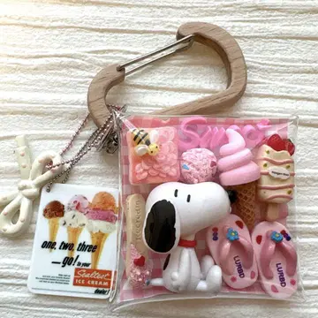 가챠 파우치 PEANUTS Summer 소프트크림 핑크
