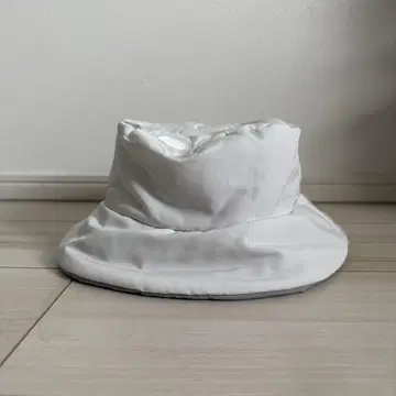 [ 새상품 미사용 ] 디즈니 스토어 버킷햇