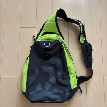 다이와 DAIWA 원 숄더백 라임