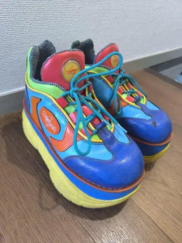 90s 레이브 SWEAR 통굽 스니커즈