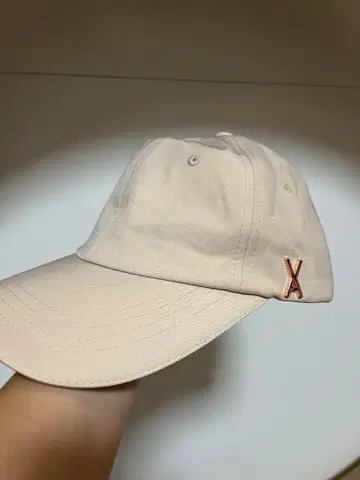 새상품급 VARZAR 바자르 캡 베이지 골드