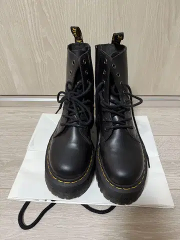 Dr. Martens 부츠 24cm